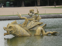 2011-3-france-versailles-112-fontaine