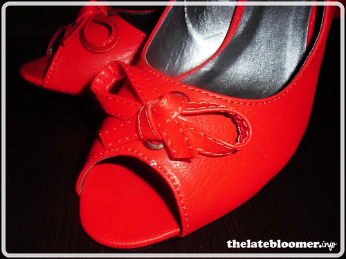 Otto red shoes