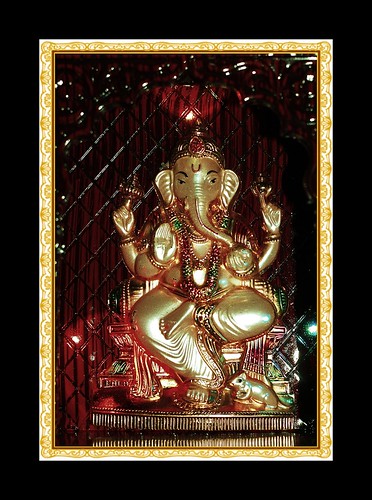 Happy Vinayak Chaturthi..... by H a s h e e d(More Off than On)