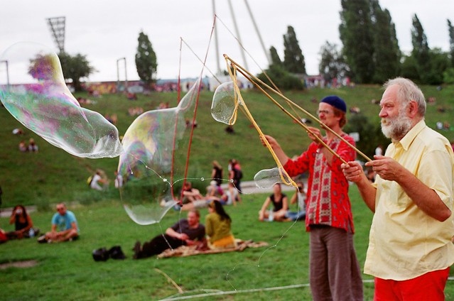 Life through bubbles