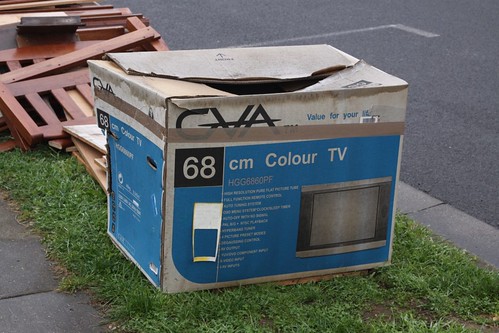 Spotted: box for a 68 cm CRT television