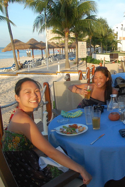 cancun_resort_dinner_sandm
