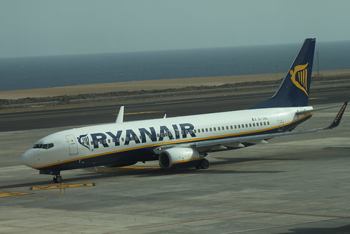 Ryanair 737-800 EI-DAL