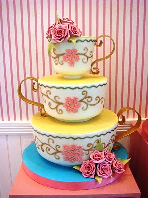 Teacup shaped wedding cakes This is so cute man Super love