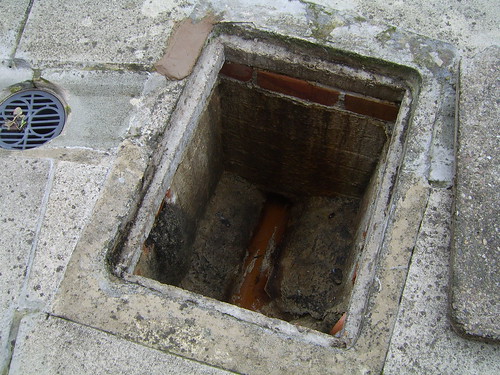 300811 Repairs to manhole