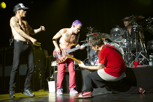 red_hot_chili_peppers-club_nokia_ACY5679