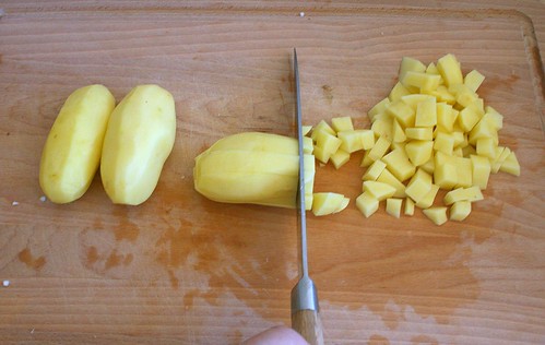 19 - Kartoffeln würfeln