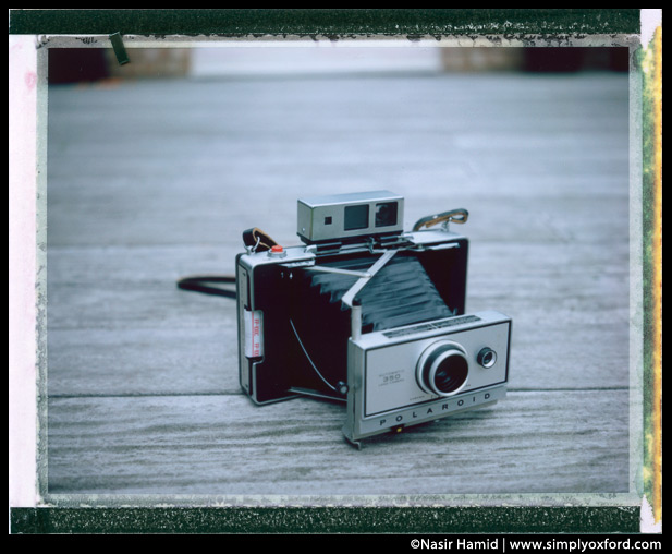 Polaroid 350 Automatic Land Camera