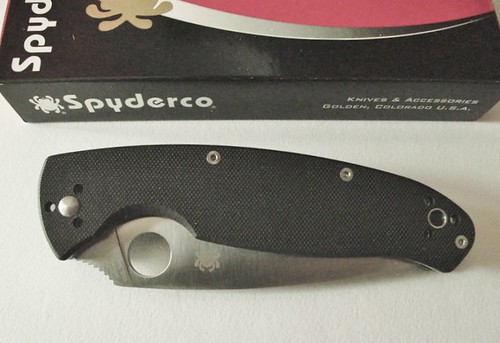 Spyderco Resilience Folding Knife 4-1/4" Plain Blade, G10 Handles