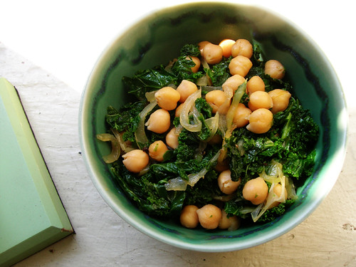 veganly chickpeas with kale