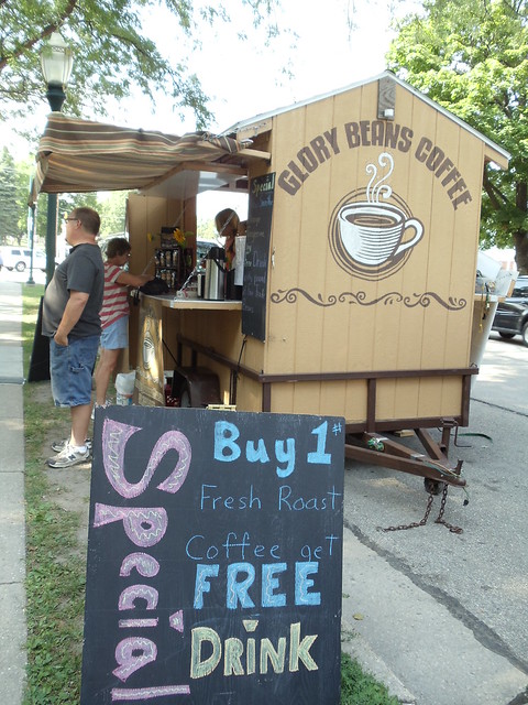 "Buy 1 Fresh Roast Coffee Get Free Drink"