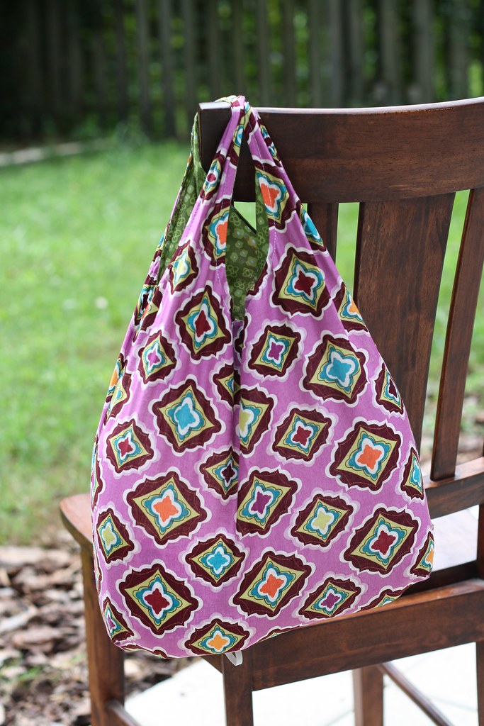 Tutorial: Fat Quarter Reusable Grocery Bag with free pattern