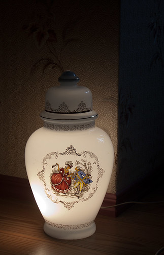 Lamp urna