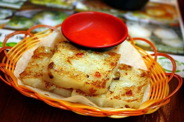 Tim Ho Wan: Pan Fried Turnip Cake
