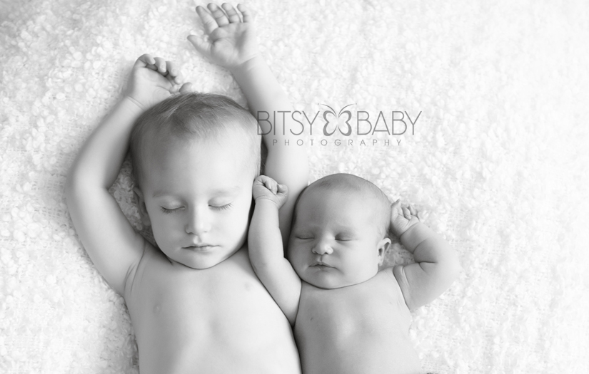 newborn photographers_siblings