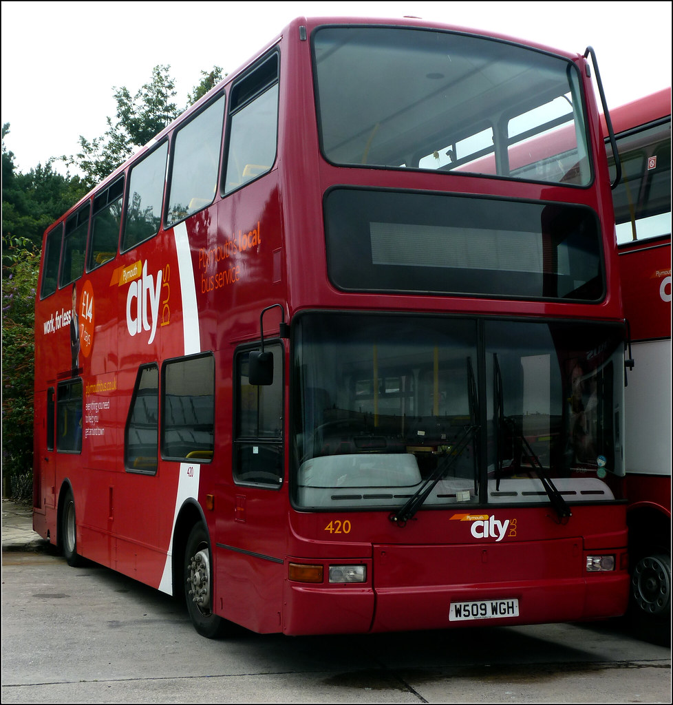 Plymouth Citybus 420 W509WGH
