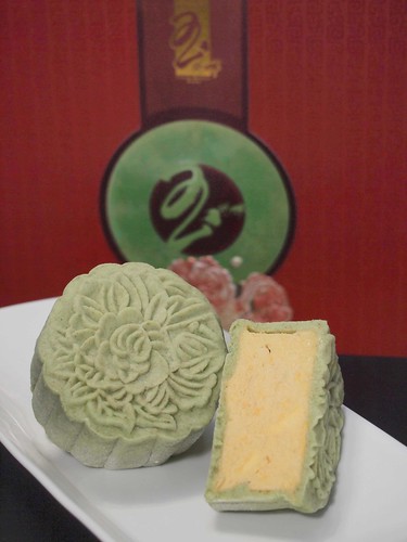 Organic Pandan Snow Skin 100% Pure Top Grade Mao Shan Wang Durian Mooncakes