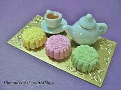 Miniature Snowskin Mooncakes & Tea
