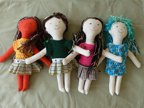 Four heart made dolls from Mamima collection by mamima project