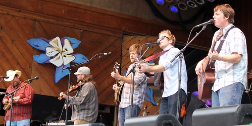 Trampled by Turtles side 