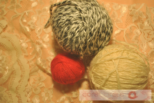 collectibles - vintage yarn 1