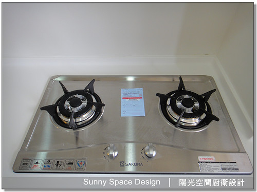 廚具工廠-新莊龍安路江設計一字型廚具：櫻花牌雙口檯面爐：G-2511S-陽光空間廚衛設計