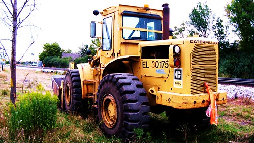 A Metra, Caterpillar heavy duty front end loader.  Glenview Illinois USA. September 2011. by Eddie from Chicago