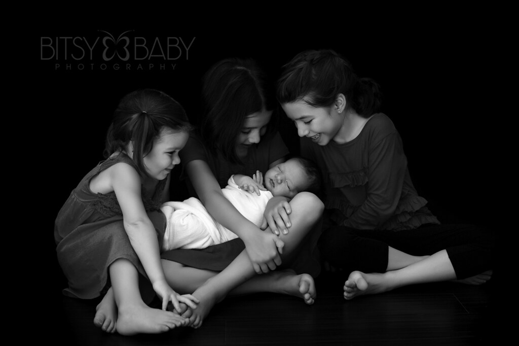newborn photographers DC_siblings