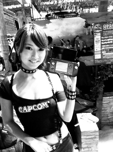 Capcom girl peddling a 3DS Slide Pad