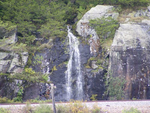 Temporary waterfall