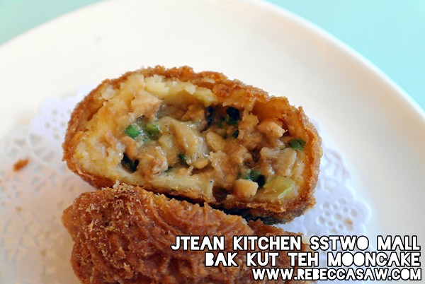 Jtean kitchen sstwomall - bak kut teh mooncake-1