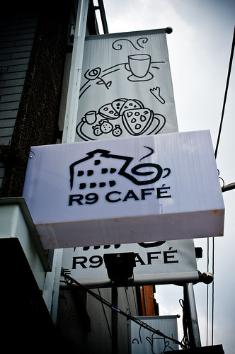 R9 CAFE
