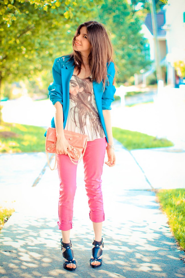 Hot Pink Jeans, Balenciaga clutch, Urban Outfitters, Blazer Fashion Outfit, Dior Extreme sandals