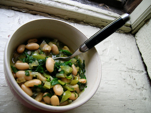 veganly cannellini beans with spinach