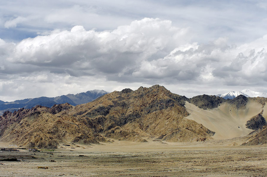 Вид с крыши Монастыря Тикси - монастыри Ладакха (Малого Тибета)