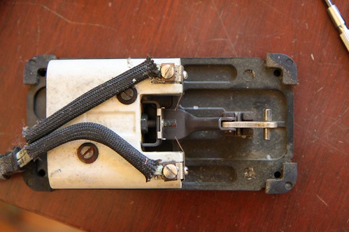 Singer Model 347 Foot Switch