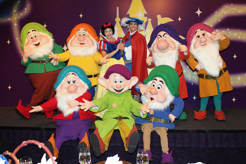 Meeting Snow White, The Prince and the Seven Dwarfs