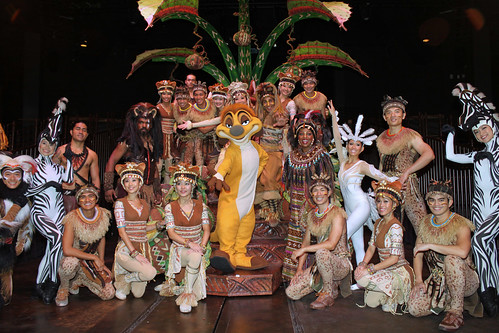 Meeting the cast and characters of the Festival of the Lion King after the show