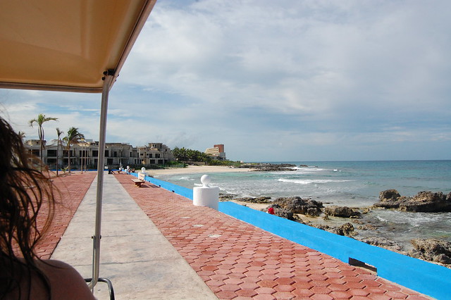 cancun_isla_mu_cart_beach