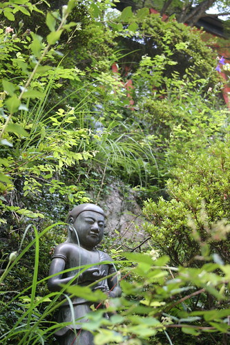 Buddhas up the hill