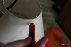 Reciclar una pantalla de lampara estropeada con pajitas o canutillos de plastico-_etnico (14)