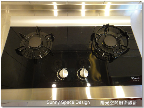 復興北路陳小姐廚具-林內牌蓮花爐：RB-26GF-陽光空間廚衛設計