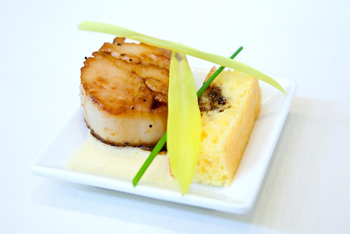 Seared scallop with sweet cornbread and corn shoots