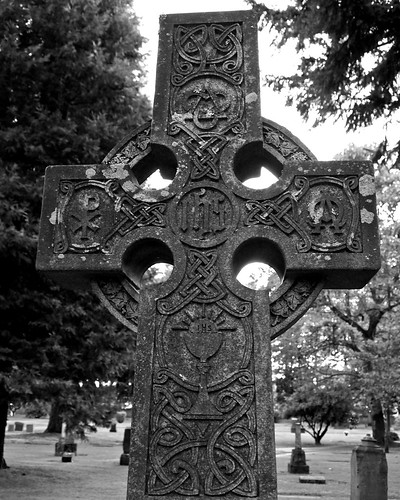 Celtic Cross in the Oakwood Hill Cemetery in Tacoma Washington