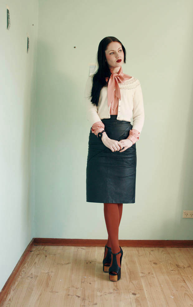 leather pencil skirt b