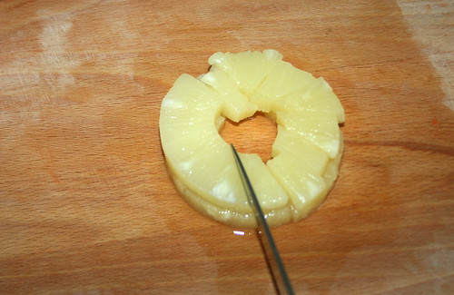 20 - Ananas schneiden