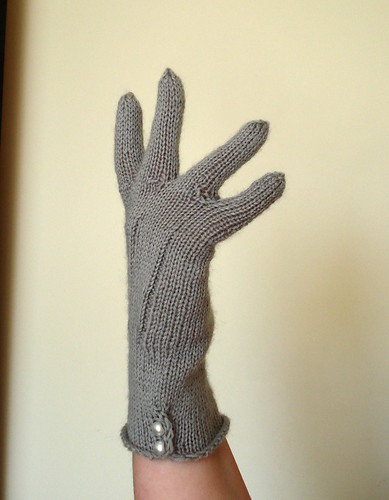 Vintage-inspired fine thin fingering weight sock yarn gloves knit in the round