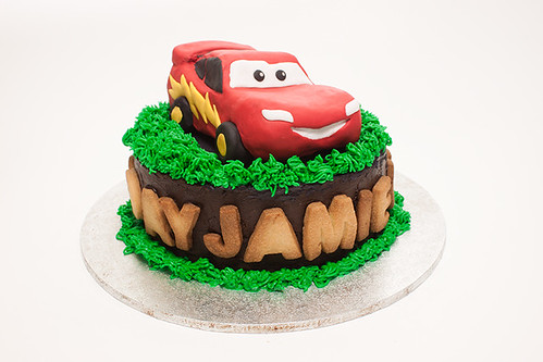 Cars McQueen Cake