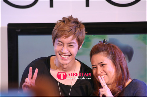 Kim Hyun Joong TFS Fanmeet and Press Conference in Thailand [110824]