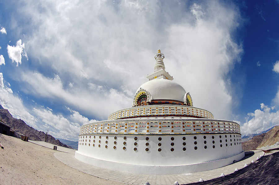 Шанти ступа, Лех - монастыри Ладакха (Малого Тибета)